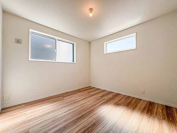 【洋室6.56帖】充実した生活は伸びやかな居室空間から始まります。快適に・伸びやかに。心の潤いを求める方々へ。