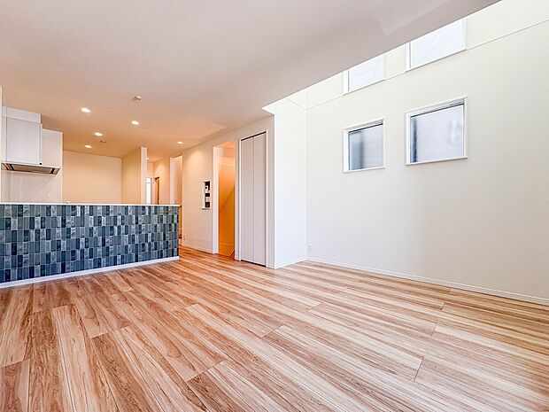 【LDK17.62帖】インテリアショップで見掛けた「あの家具」も置ける、ゆったりとした空間。時に広さが上質な寛ぎの時間になる事も。