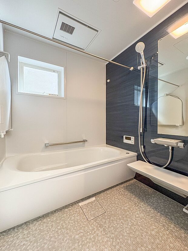 【浴室】一日の疲れを癒してくれるお風呂空間。使いやすさと上質な質感を両立して、単なる習慣から特別な時間に変わるはず。