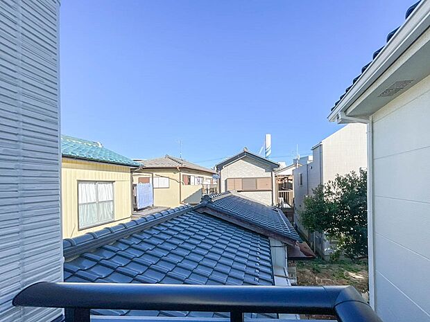 【眺望】眺望や窓からの景色が良いと、家で過ごす時間も快適です。