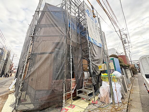 【ひとつ先の住み心地】家族の温かさと陽光の暖かさ、楽しい毎日と明るい未来を予感させる「空間が織り成すひとつ先の住み心地」を演出します。