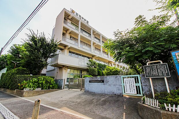 その他環境写真 790m 喜沢中学校(喜沢中学校　徒歩10分)