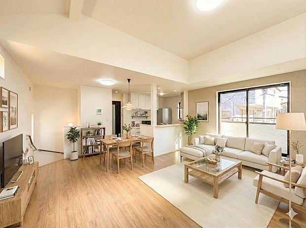 【ダイニング】忙しい朝でも家族揃って食事をしたいゆとりあるダイニングスペース。