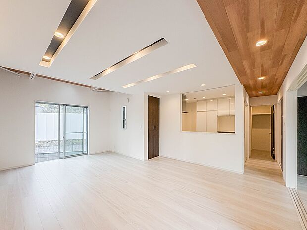 ホームパーティーでもゲストと一緒に料理を楽しみながら楽しい時間を過ごせそう。