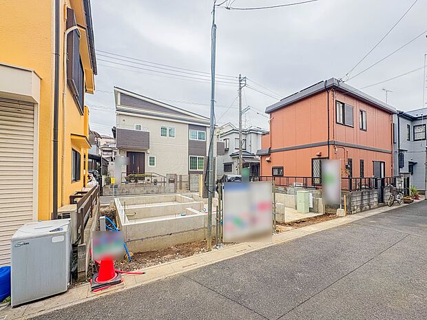 【外観】家族の温かさと陽光の暖かさ、楽しい毎日と明るい未来を予感させる「空間が織り成すひとつ先の住み心地」を演出します。