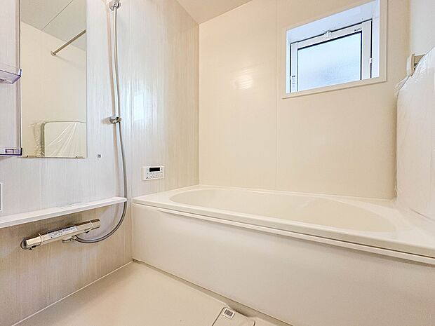 1号棟【浴室】一日の疲れを癒してくれるお風呂空間。使いやすさと上質な質感を両立して、単なる習慣から特別な時間に変わるはず。