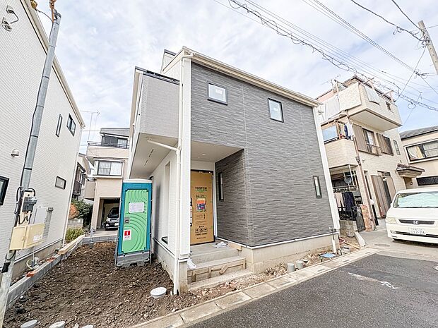 1号棟【外観】陽当りや通風性など各所に施された工夫で住みやすさを実現。部屋の大きさや周辺環境・街並など、資料には掲載していない情報が現地にはたくさんございます。是非ご確認下さい。