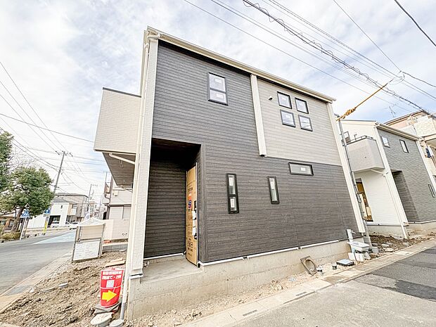 2号棟【外観】陽当りや通風性など各所に施された工夫で住みやすさを実現。部屋の大きさや周辺環境・街並など、資料には掲載していない情報が現地にはたくさんございます。是非ご確認下さい。