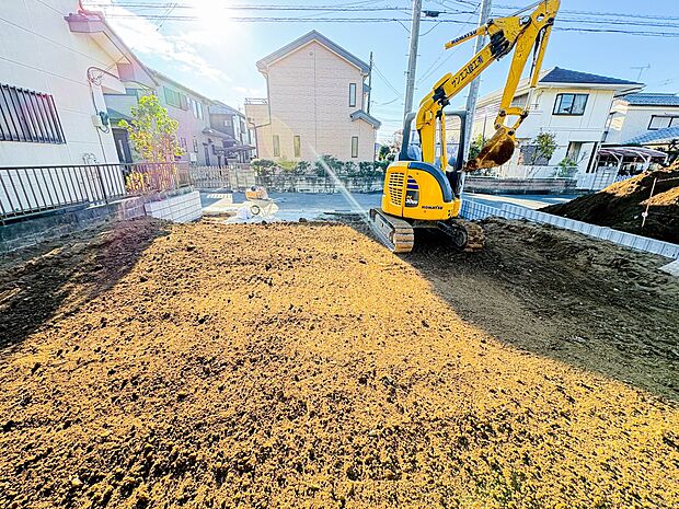 【外観】家は一生のお買物。自分ならではの家族ならではの、家にしたい。書斎を設ける。子どものプレイングルームを設ける。趣味のオーディオルームを設置する。夢を追うオンリーワンの家です。