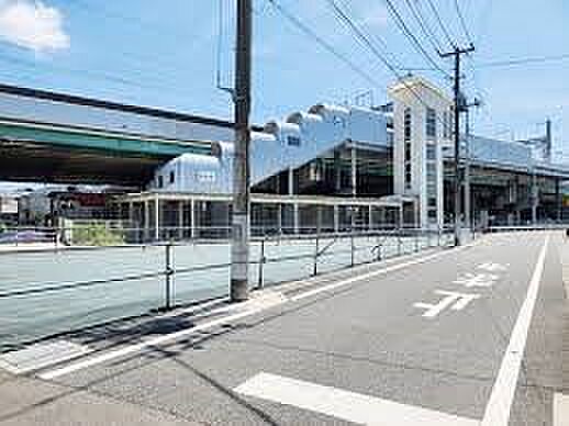 駅 270m 東宮原駅(埼玉新都市交通伊奈線の駅です。高架駅です。駅周辺には、美容院、美容室、ドラッグストア、調剤薬局などがオープンしていて、ちょっとしたお買い物に便利です。)