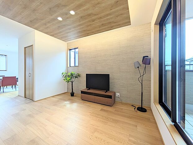 【Living-dining-リビングダイニング】流行に左右されず、将来にわたって価値が継続する「上質」な佇まい。