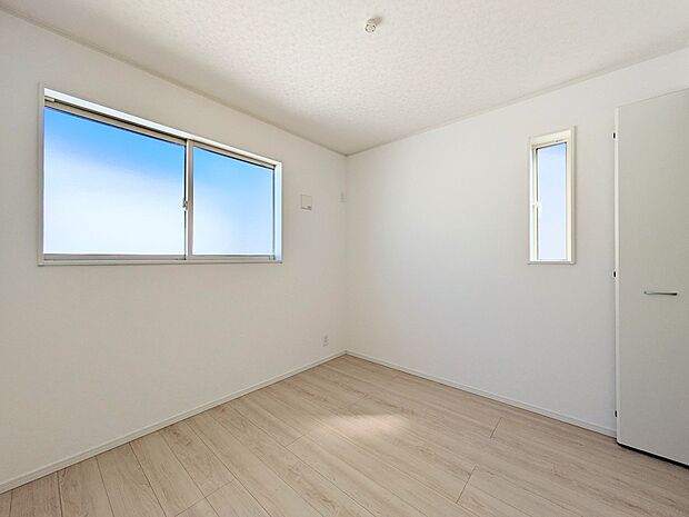 【洋室】充実した生活は伸びやかな居室空間から始まります。快適に・伸びやかに。心の潤いを求める方々へ。