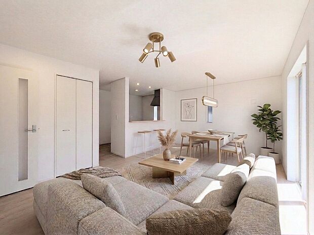 【リビングダイニング】シンプルなデザインの家は風情がある。住む人のこだわりを感じる。外観も内装もいたってシンプル。居心地がよく、家事や趣味、子育てなどにも集中できる。家も人間も熟成するほどシ…