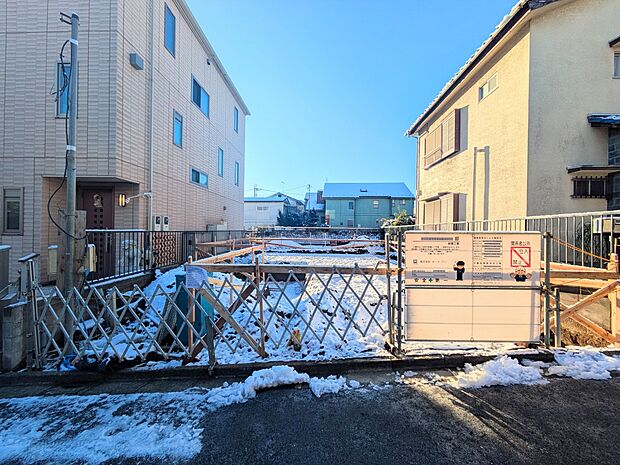 毎日の生活にマイカーが必須という方は、購入を検討する際、駐車場があるか要チェックです。