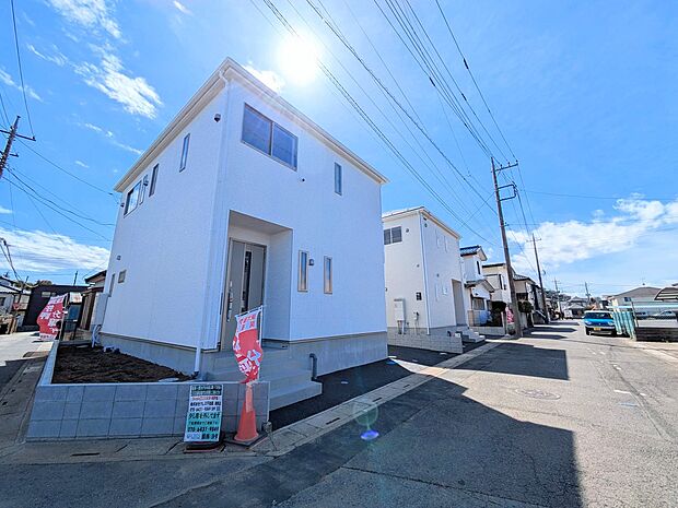 【前面道路】車の通行が少ないので、静かな住環境を維持することができます。