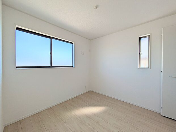 部屋の快適性を追求していくと、内装はシンプルになります。そしてポイント、ポイントにアクセントをつけて、リズムをつくる。シンプルな内装とは、リズミカルな内装と気づきます。