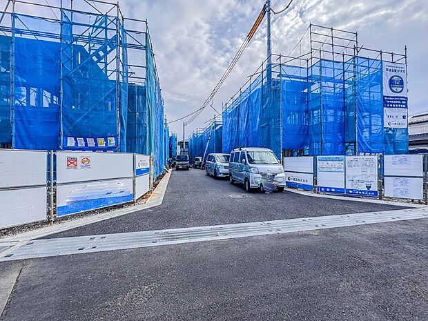 【外観】家族の温かさと陽光の暖かさ、楽しい毎日と明るい未来を予感させる「空間が織り成すひとつ先の住み心地」を演出します。