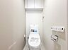 トイレ：【Toilet-トイレ-】  いつも清潔なスペースであってほしいのが毎日使うトイレです。掃除がしやすいのはもちろん、落ち着けるスペースとして機能することも大切です。