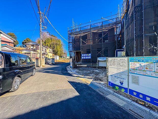 【前面道路4.5m】車の通行が少ないので、静かな住環境を維持することができます。