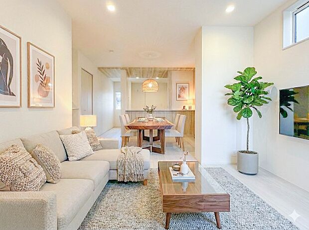 こちらの写真はCGで家具を設置しております。CG加工をしておりますので実際の室内状況と相違があり、家具、家電などは取引対象に含まれません。