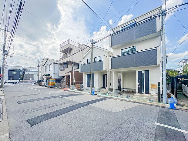 【前面道路】車の通行が少ないので、静かな住環境を維持することができます。