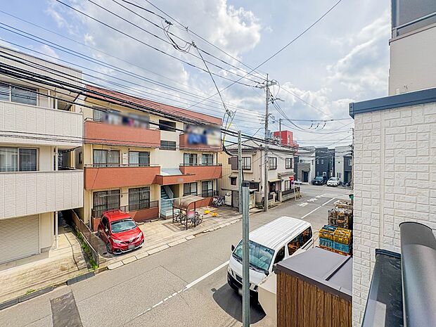 【眺望】眺望や窓からの景色が良いと、家で過ごす時間も快適です。