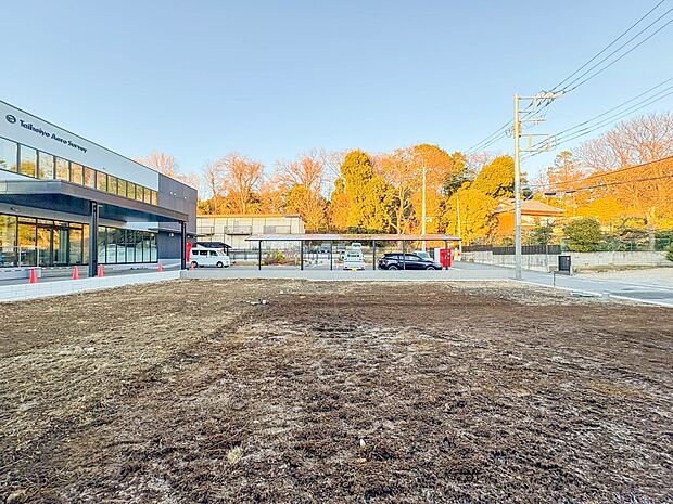 【外観】家族の温かさと陽光の暖かさ、楽しい毎日と明るい未来を予感させる「空間が織り成すひとつ先の住み心地」を演出します。