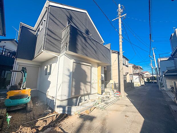 【前面道路4m】車の通行が少ないので、静かな住環境を維持することができます。