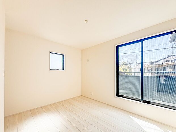 【洋室6帖】充実した生活は伸びやかな居室空間から始まります。快適に・伸びやかに。心の潤いを求める方々へ。