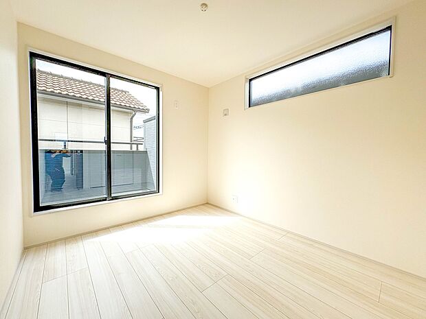 【洋室5.34帖】充実した生活は伸びやかな居室空間から始まります。快適に・伸びやかに。心の潤いを求める方々へ。
