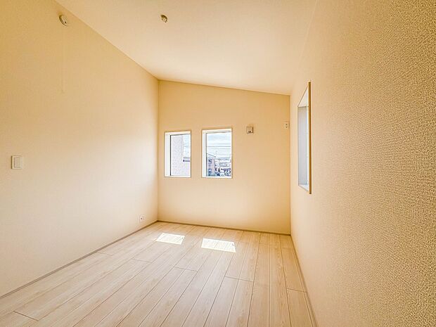 2号棟【洋室5.25帖】お子様のお部屋にぴったりなスペース