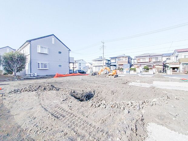 4号棟【外観】家族の温かさと陽光の暖かさ、楽しい毎日と明るい未来を予感させる「空間が織り成すひとつ先の住み心地」を演出します。