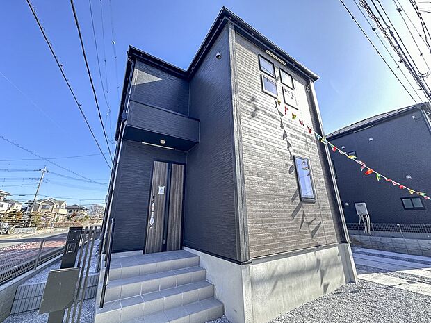 【外観】こちらの物件が少しでも気になるようでしたら、お気軽にお問合せください。人生でいちばん大きなお買い物ですので、ゆっくりご見学ください。ネット上の画像と実際の見学では、リアル感がまるで違…