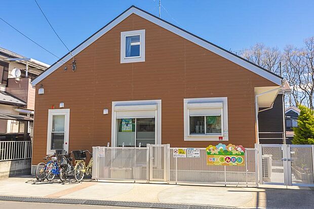 幼稚園・保育園 350m 保育室まんまる