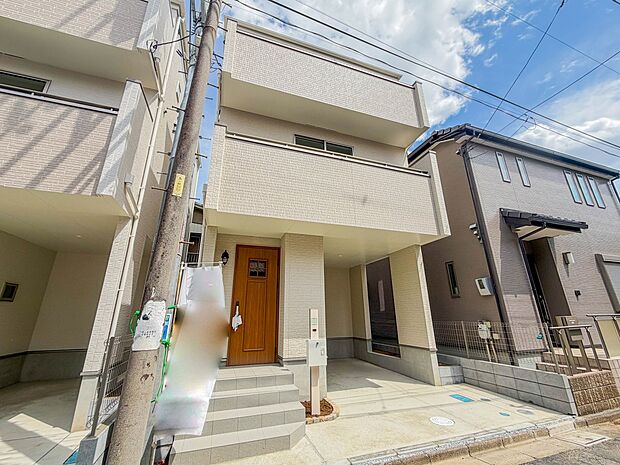 【外観】陽当りや通風性など各所に施された工夫で住みやすさを実現。部屋の大きさや周辺環境・街並など、資料には掲載していない情報が現地にはたくさんございます。是非ご確認下さい。