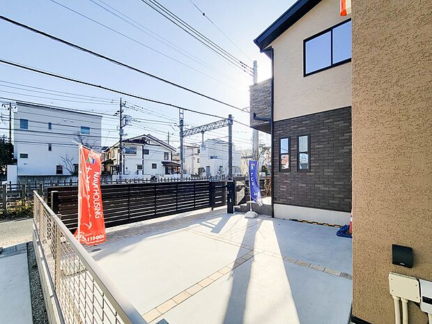 1号棟【駐車場】毎日の生活にマイカーが必須という方は、購入を検討する際、駐車場があることは大事な条件です。