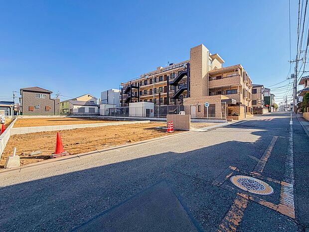 【前面道路-約5.9ｍ-】車の通行が少ないので、静かな住環境を維持することができます。