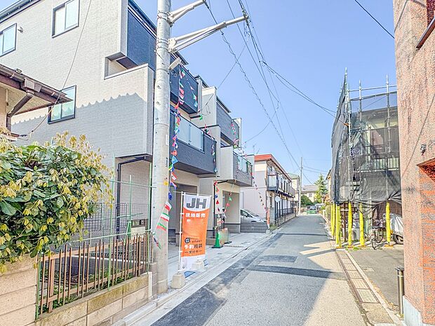 【前面道路4M】車の通行が少ないので、静かな住環境を維持することができます。