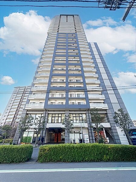 【外観】陽当りや通風性など各所に施された工夫で住みやすさを実現。部屋の大きさや周辺環境・街並など、資料には掲載していない情報が現地にはたくさんございます。是非ご確認下さい。