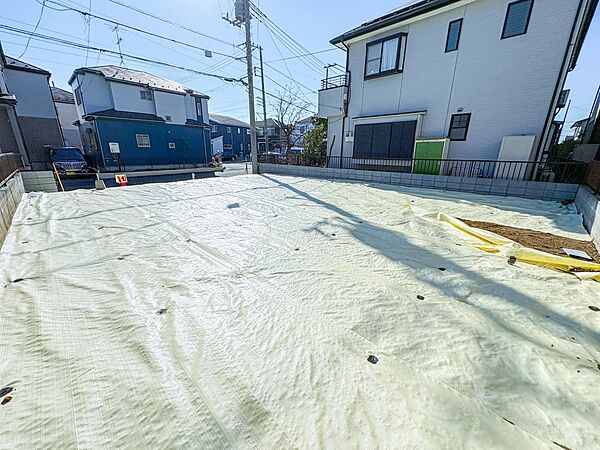 【外観】家族の温かさと陽光の暖かさ、楽しい毎日と明るい未来を予感させる「空間が織り成すひとつ先の住み心地」を演出します。
