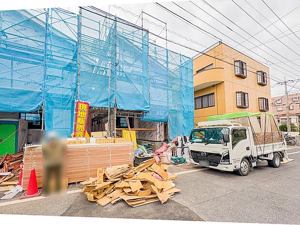 【外観】家族の温かさと陽光の暖かさ、楽しい毎日と明るい未来を予感させる「空間が織り成すひとつ先の住み心地」を演出します。