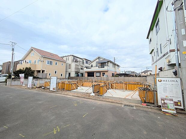 こちらの物件に少しでもご興味がありましたら、お気軽にお電話下さい。ネット上で「見えない物」「わからない事」でも、実際にご見学いただくことで、手に取るようにおわかりいただけるはずです。