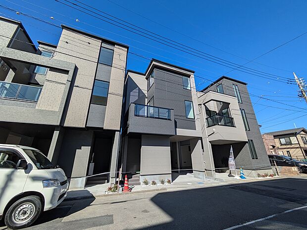 こちらの物件が少しでも気になるようでしたら、お気軽にお問合せください。人生でいちばん大きなお買い物ですので、ゆっくりご見学ください。ネット上の画像と実際の見学では、リアル感がまるで違います。…