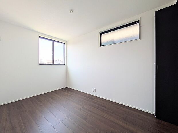 部屋の快適性を追求していくと、内装はシンプルになります。そしてポイント、ポイントにアクセントをつけて、リズムをつくる。シンプルな内装とは、リズミカルな内装と気づきます。