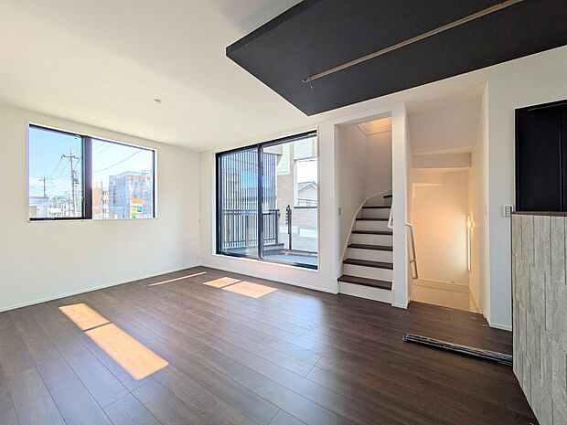 ホームパーティーでもゲストと一緒に料理を楽しみながら楽しい時間を過ごせそう。