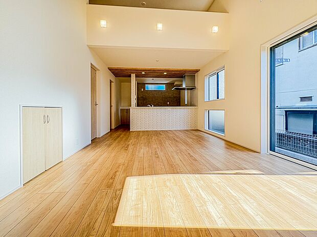 【LDK18帖】流行に左右されず、将来にわたって価値が継続する「上質」な佇まい。