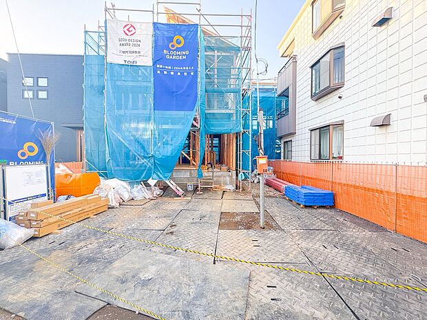 【外観】家は一生のお買物。自分ならではの家族ならではの、家にしたい。書斎を設ける。子どものプレイングルームを設ける。趣味のオーディオルームを設置する。夢を追うオンリーワンの家です。