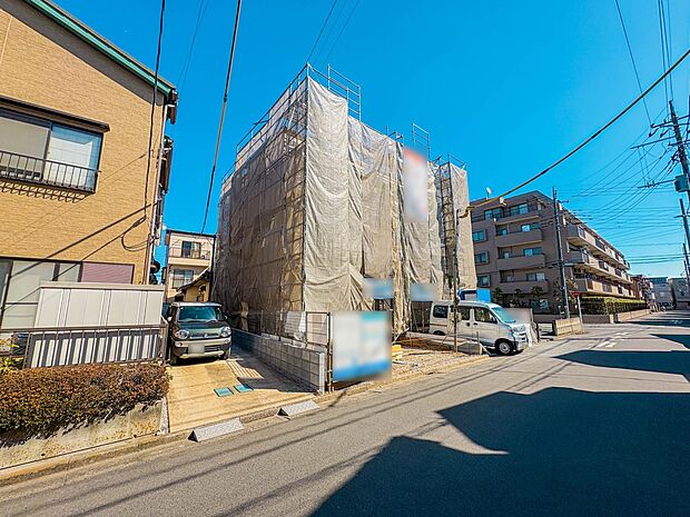 【外観】家族の温かさと陽光の暖かさ、楽しい毎日と明るい未来を予感させる「空間が織り成すひとつ先の住み心地」を演出します。