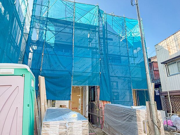 A号棟【外観】こちらの物件が少しでも気になるようでしたら、お気軽にお問合せください。人生でいちばん大きなお買い物ですので、ゆっくりご見学ください。ネット上の画像と実際の見学では、リアル感がま…