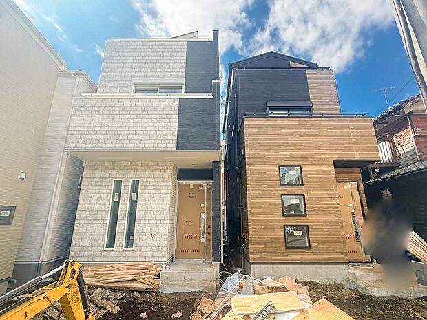 A号棟【外観】こちらの物件が少しでも気になるようでしたら、お気軽にお問合せください。人生でいちばん大きなお買い物ですので、ゆっくりご見学ください。ネット上の画像と実際の見学では、リアル感がま…